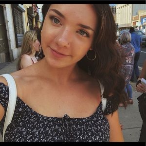 Meet your Posher, Kara